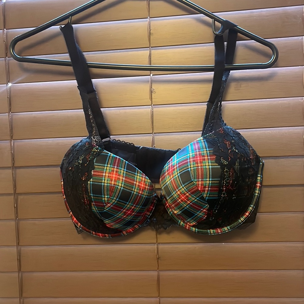 Adore me holiday bra